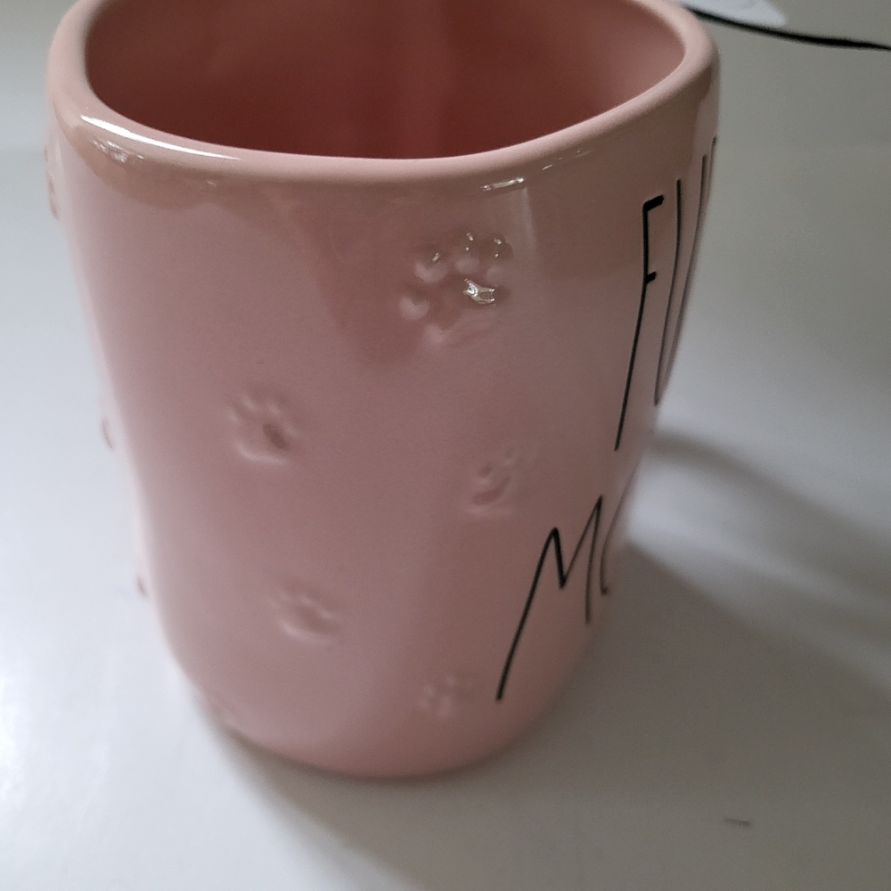 Rae Dunn FUR MOM mug pink new release - Picture 2 of 2